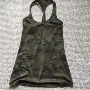 green camo luluemom tank